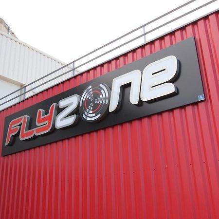 Auberge Flyzone Lézignan-Corbières Kültér fotó