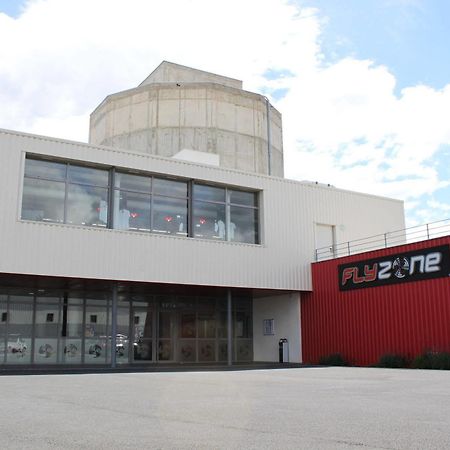 Auberge Flyzone Lézignan-Corbières Kültér fotó