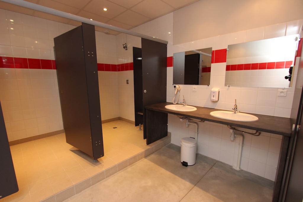 Auberge Flyzone Lézignan-Corbières Kültér fotó
