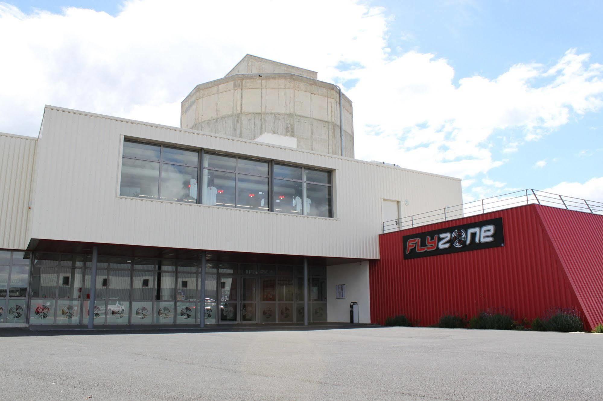 Auberge Flyzone Lézignan-Corbières Kültér fotó